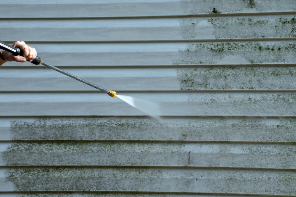 Dirty Roof Roof Cleaning And Pressure Washing Service